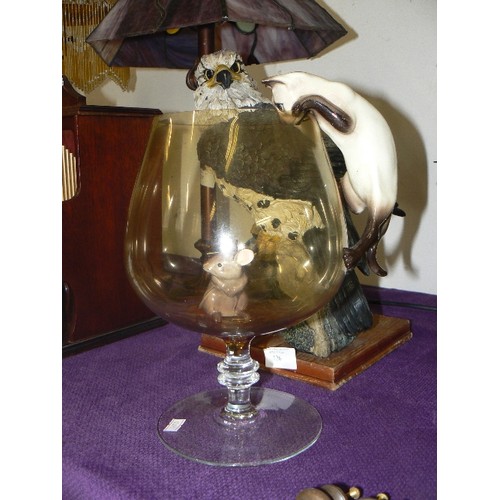 139 - LARGE BRANDY GLASS WITH CAT AND MOUSE FIGURES