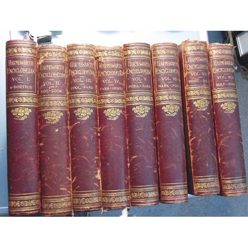 267 - Full set of 8 volumes of Harmsworth Encyclopaedia by The Amalgamated Press/ Thomas Nelson , circa 19... 