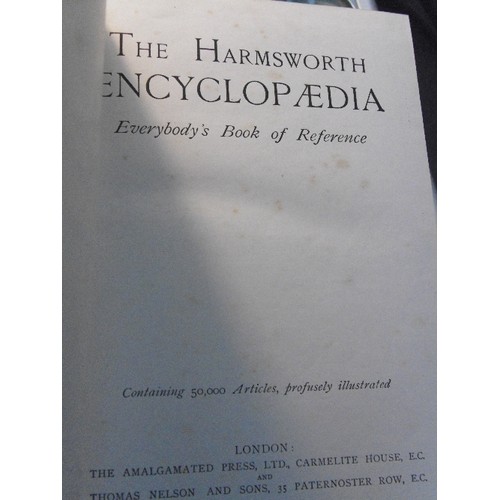 267 - Full set of 8 volumes of Harmsworth Encyclopaedia by The Amalgamated Press/ Thomas Nelson , circa 19... 