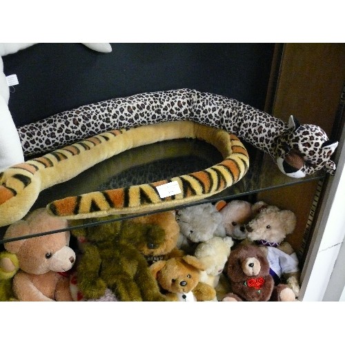 419 - LARGE LEOPARD,  CAT DOORS TOP, 2 DRAUGHT EXCLUDERS