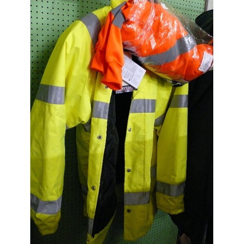 430 - HI VIZ SWEAT SHIRT IN ORANGE XXL AND YELLOW HI VIZ JACKET L