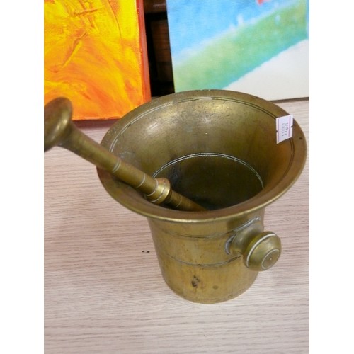 305 - LARGE SOLID BRASS PESTLE AND MORTAR