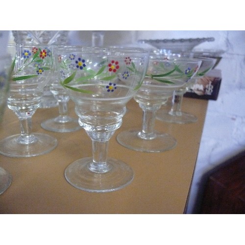 183 - LARGE COLLECTION OF GLASSWARE