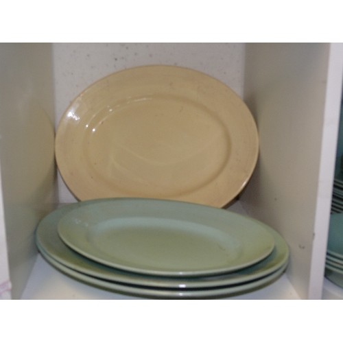 468 - 25 PIECE DINNERPLATE SET BY 'BERYL'STAFF POTTERY ETC