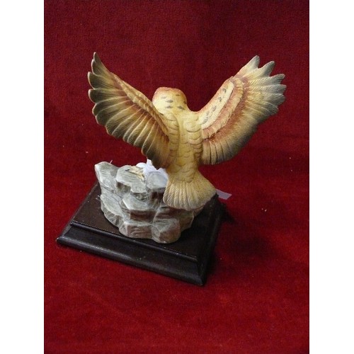 144 - COUNTRYSIDE BARN OWL FIGURINE.