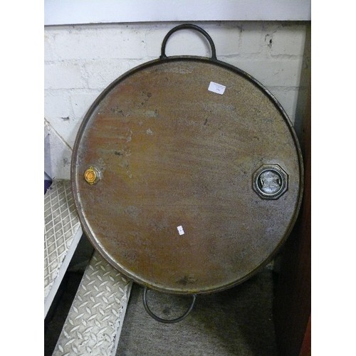 161 - VINTAGE OIL DRUM LID CONVERTED INTO A TRAY WITH SHELL LOGO.