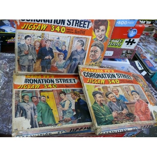 222 - SELECTION OF SIXTEEN JIGSAW PUZZLES INCLUDING CORONATION STREET, CHRISTMAS, FALCON AND WADDINGTONS.