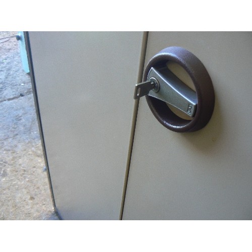 433 - TWO DOOR METAL OFFICE CUPBOARD WITH KEY.