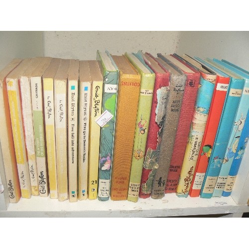 323 - FOUR CUBES OF VARIOUS VINTAGE ENID BLYTON BOOKS.