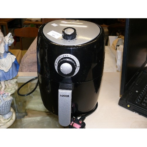 496 - TOWER AIR FRYER.