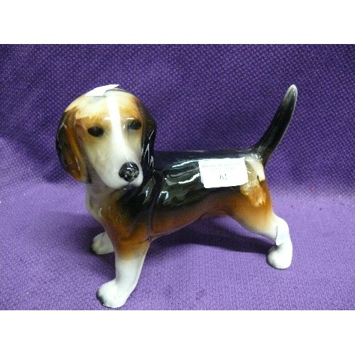 61 - FIGURE OF A COLLIE BY COOPERCRAFT PLUS A FIGURE OF A BEAGLE.