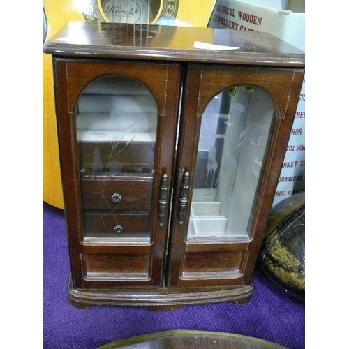 126 - MUSICAL WOODEN JEWELLERY CABINET WITH ORIGINAL BOX.