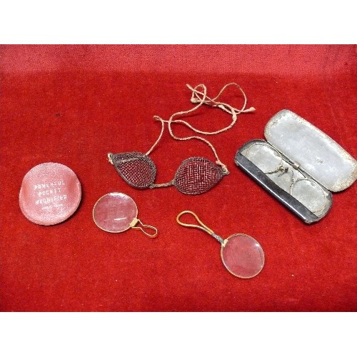 76 - Rare early fencing or German dueling goggles in wire mesh together with vintage Pince Nez spectacles... 