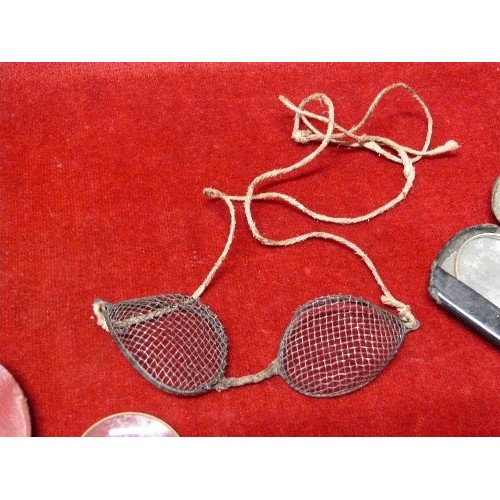 76 - Rare early fencing or German dueling goggles in wire mesh together with vintage Pince Nez spectacles... 