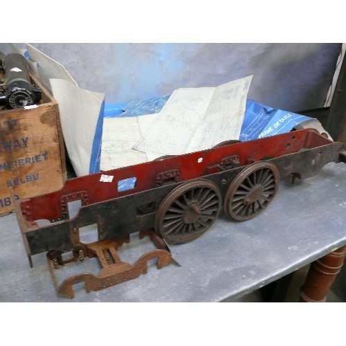 468 - Several 2 1/2 inch Gauge drawings together with a set of wheels & chassis and a box of parts, wheels... 