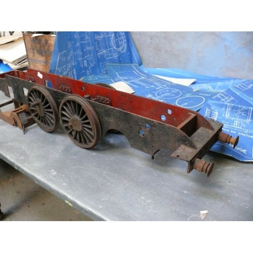 468 - Several 2 1/2 inch Gauge drawings together with a set of wheels & chassis and a box of parts, wheels... 