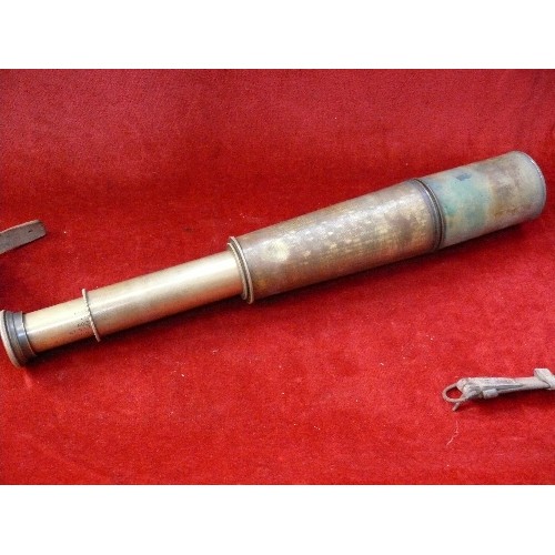 255C - A WW1 3 draw MK iv Signallers brass telescope by R & J Beck Ltd London, dated 1915, with broad arrow... 