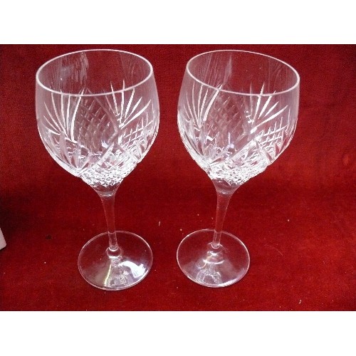 111 - Set of 8 Royal Doulton crystal wine goblets in Stratford pattern - all with original boxes