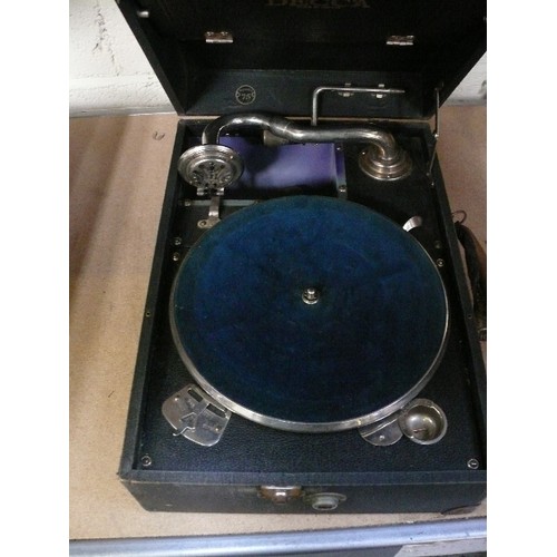 208 - A 1930's Decca 