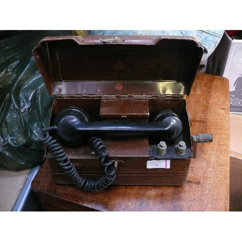 253 - Rare vintage cranked railway engineers field telephone by TEL Beeston, Notts.