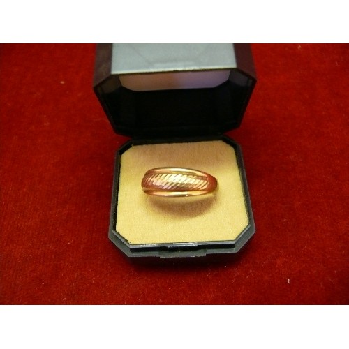 17H - A 1960`s STYLE 9ct GOLD GENTS RING WEIGHT 4.85gr SIZE Y