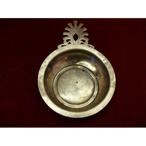 33 - AN EARLY 20TH CENTURY AMERICAN  SILVER PORRINGER BY THE GORHAM MANUFACTURING COMPANY. THIS WAS OWNED... 