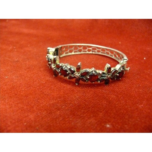 31E - A VINTAGE SOLID SILVER FRENCH BRACELET FESTOONED WITH DARK RED STONES FANTASTIC DESIGN