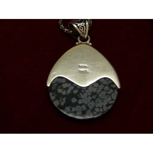 31G - LARGE SILVER PENDANT ON CHAIN.  THIS DESIGNER PIECE MADE BY A FAMOUS ARTIST DESIGNER IN BALI. THE PE... 