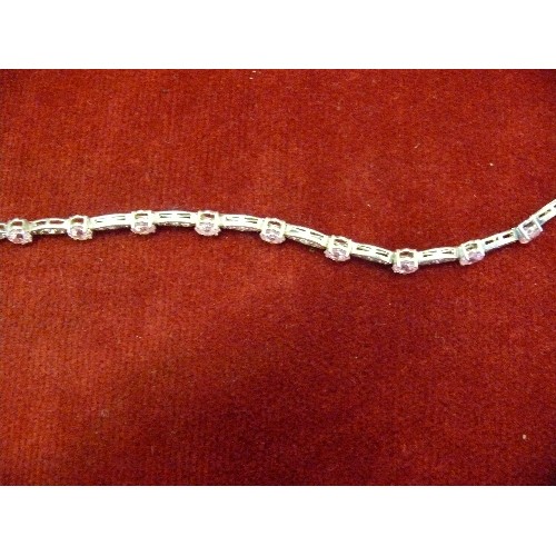 31K - A SOLID SILVER BRACELET WITH PINK AND WHITE CRYSTALS