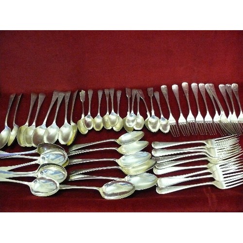 31 - LARGE IMPRESSIVE COLLECTION OF SOLID SILVER CUTLERY BY JOHN ROUND & SONS Ltd SHEFFIELD 1901 - SOME B... 