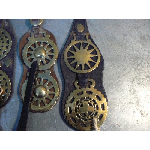 356 - 13 X single and double face piece straps with late 19th & 20th Century horse brasses.