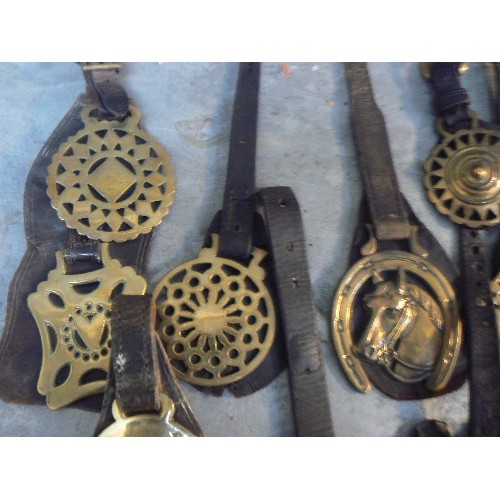 370 - 25 X face piece straps with single & double horse brasses - many antique.