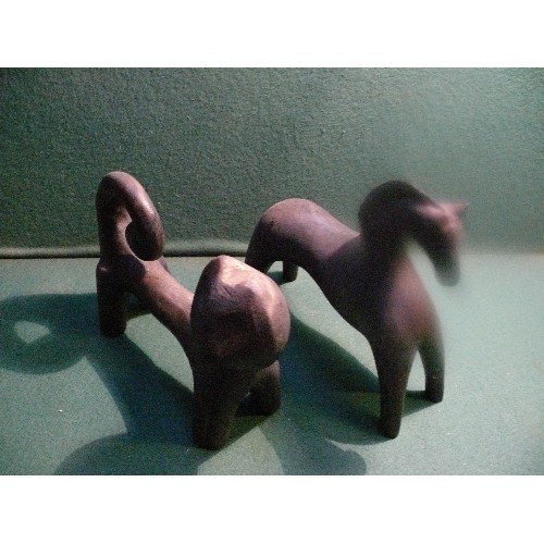 82 - Primitive carved wooden figures of a horse and a cat