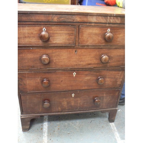 435 - Early Victorian mahogany chest of drawers (2 over 3) of good proportions with ebony stringing to top... 