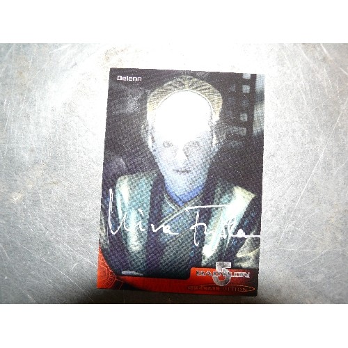 299C - A Signed Babylon 5 SkyBox trading card , No 8 