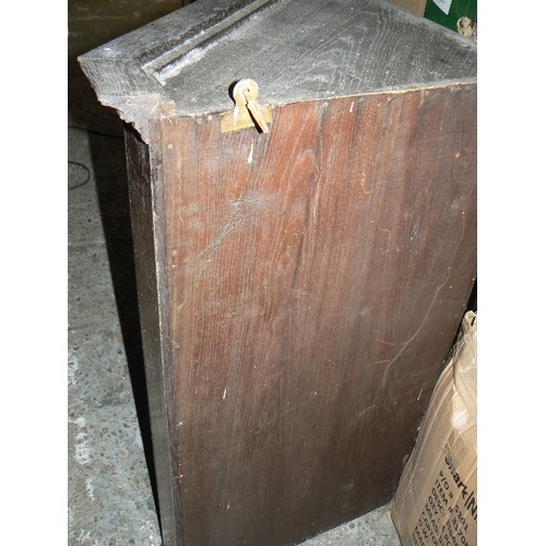 420 - 1920's oak corner cupboard with panelled doors, rope beading and 2 shelves