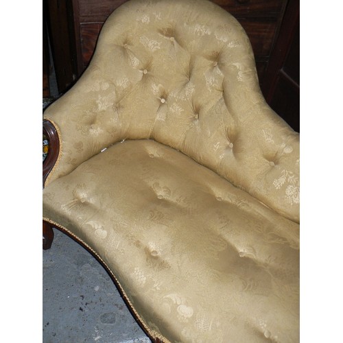 431 - A Victorian walnut framed double spoon back sofa, buttoned back & seat in a gold damask fabric - 175... 