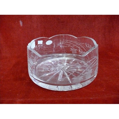 356 - LOVELY ROYAL DOULTON CRYSTAL BOWL.