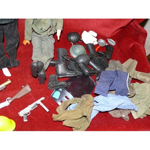 COLLECTION OF VARIOUS VINTAGE ACTION MAN FIGURES PLUS ACCESSORIES.