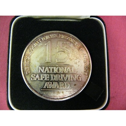 15 - NATIONAL SAFE DRIVING AWARD ISSUED BY R.O.S.P.A.