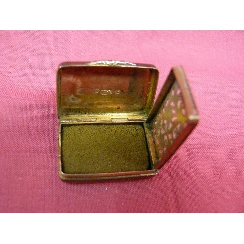 39 - SMALL SILVER VINAIGRETTE WITH GILDED GRILL INSIDE BIRMINGHAM 1849  TAYLOR & PERRY.