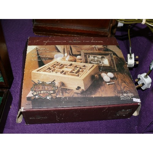 OLD CENTURY WOODEN COFFEE TABLE GAME WITH ORIGINAL BOX.