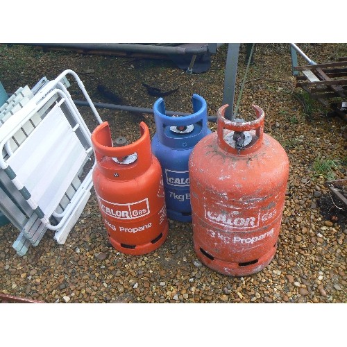 CALOR GAS 6KG PROPANE BOTTLE AND TWO OTHERS.