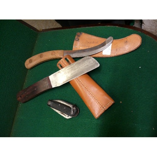 51 - THREE BRITISH MILITARY KNIVES - A VINTAGE JACK KNIFE, ALL PURPOSE KNIFE IN SCABBARD, AN RAF SURVIVAL... 