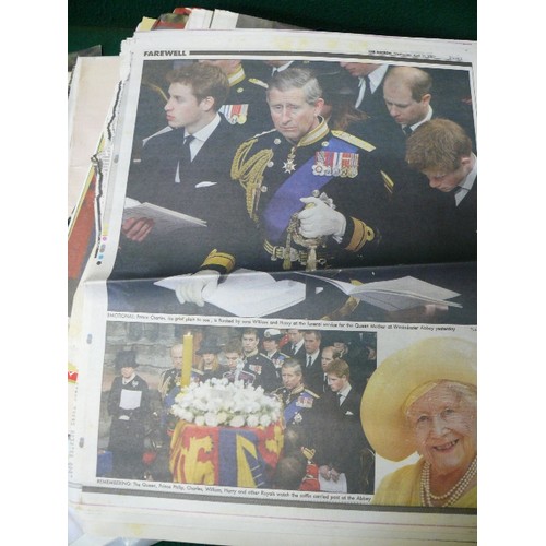 103 - SELECTION OF MAGAZINES AND NEWSPAPERS ABOUT DIANA, THE PEOPLE'S PRINCESS.