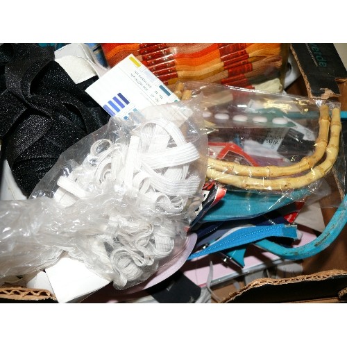 319 - BOX OF VARIOUS SEWING AND TAPESTRY ITEMS.