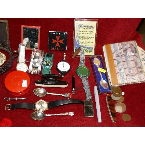 60 - MIXED BOX OF COLLECTABLES TO INCLUDE WATCHES, SMALL PICTURE FRAMES AND CUTLERY.