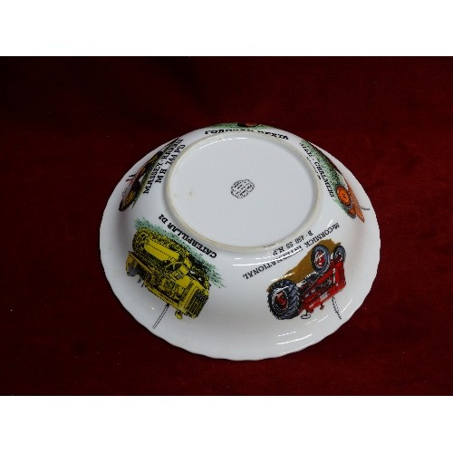 107 - DECORATIVE CERAMIC JOHN DEERE TRACTOR THEMED COLLECTORS BOWL.