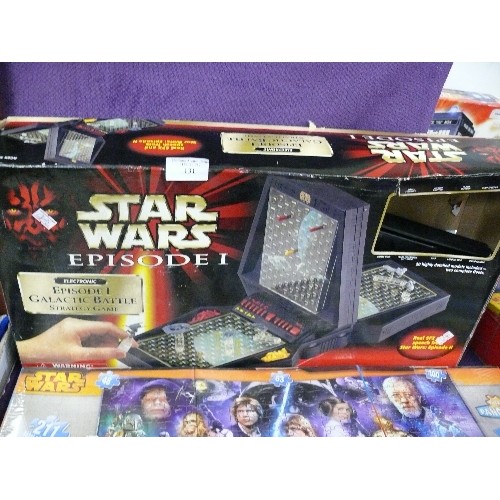 131 - NEW AND SEALED STAR WARS JIGSAW SET PLUS A STAR WARS BATTLE GAME.