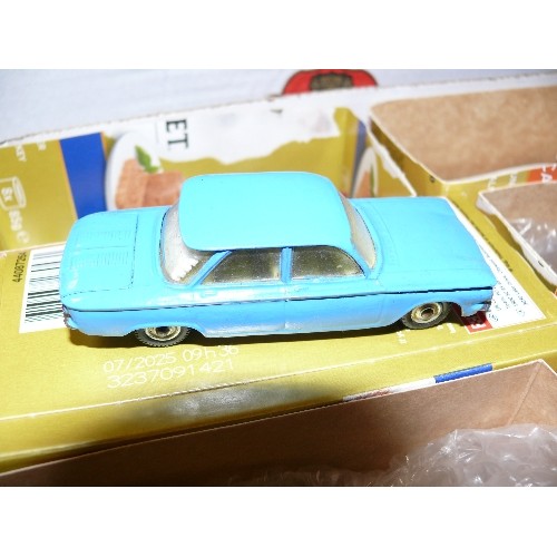 138 - MIXED COLLECTORS BOX OF VARIOUS CARS AND OTHER VEHICLES INCLUDING MATCHBOX, CORGI AND TRI-ANG.